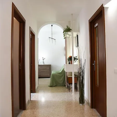 Apartment Katospedi House A *